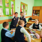 Познавательно-игровая программа &laquo;Будем Родине служить&raquo; 1