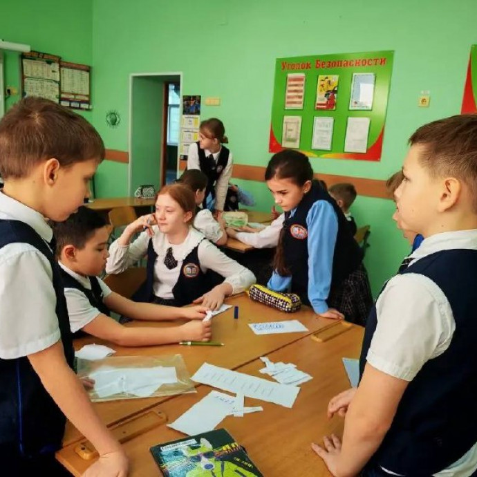 Познавательно-игровая программа &laquo;Будем Родине служить&raquo;